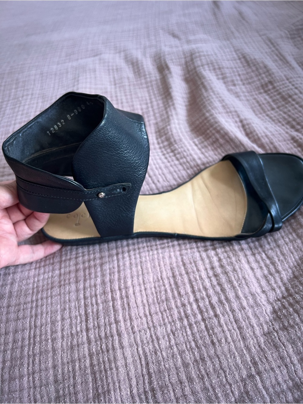 COCLICO Black Leather Ankle-Cuff Flat Sandals 40